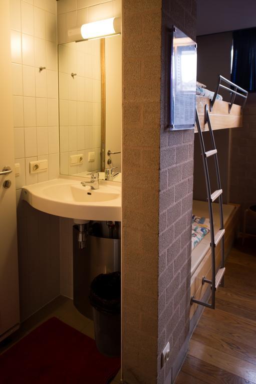 Auberge De Jeunesse De Монс Номер фото